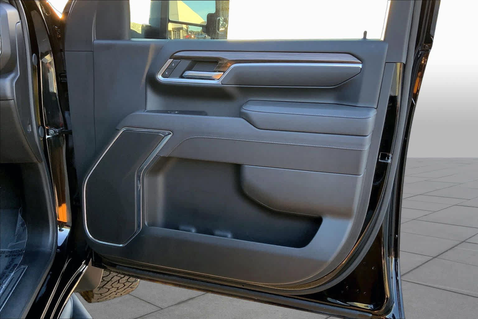 Used 2025 Chevrolet Silverado 2500 LT w/ Trail Boss Package AWD/4WD image 19