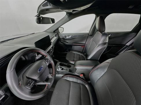 Used 2023 Ford Escape ST-Line w/ Tech Pack #1 image 5