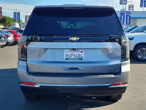 Used 2025 Chevrolet Suburban LT w/ Comfort Package image 24