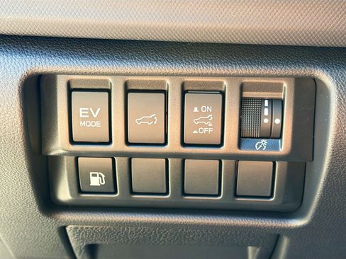 New 2025 Subaru Forester Touring image 33