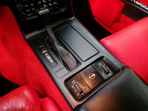 Used 1995 Chevrolet Corvette Convertible RWD image 23