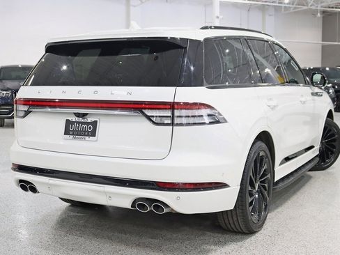 Used 2023 Lincoln Aviator Reserve w/ Equipment Group 201A image 11