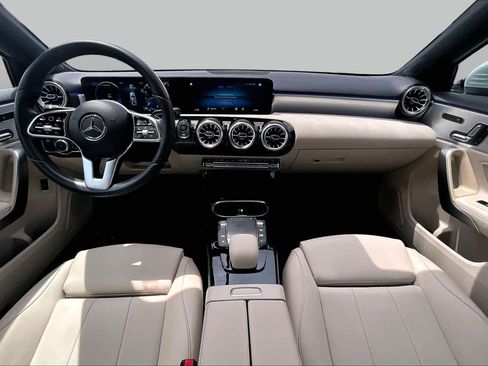 Used 2022 Mercedes-Benz A 220 image 16