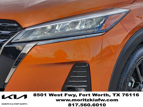 Used 2021 Nissan Kicks SR w/ SR Premium Package FWD image 7