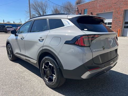 Certified 2026 Kia Sportage EX w/ EX Panorama Roof Package AWD/4WD image 3