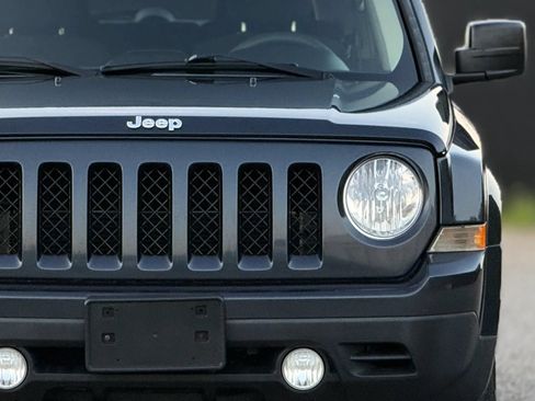 Used 2015 Jeep Patriot Sport w/ Power Value Group AWD/4WD image 12