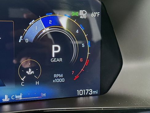 Used 2024 Chevrolet Colorado LT image 18