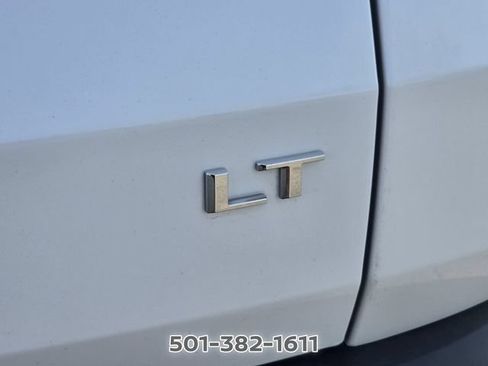 Used 2024 Chevrolet Traverse LT FWD image 17