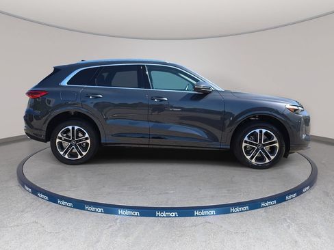 Used 2025 Audi Q5 Premium w/ Convenience Package AWD/4WD image 5