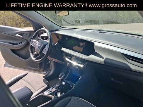 Used 2025 Buick Encore GX Preferred AWD/4WD image 31