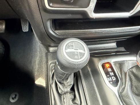 Used 2018 Jeep Wrangler Unlimited Sport image 49