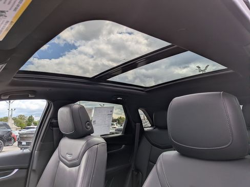 Certified 2024 Cadillac XT5 Premium Luxury AWD/4WD image 18