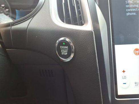 Certified 2024 Ford Edge Titanium AWD/4WD image 21