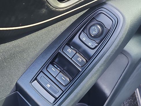 Certified 2023 Subaru Impreza 2.0i image 12