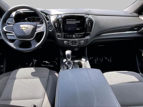 Used 2023 Chevrolet Traverse LT FWD image 15