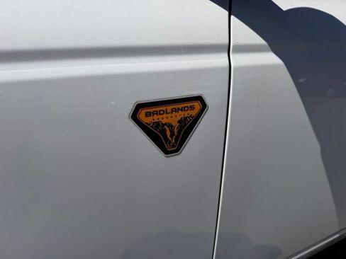 Used 2023 Ford Bronco Badlands AWD/4WD image 9