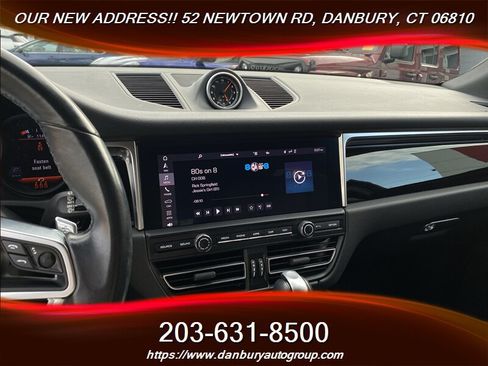 Used 2021 Porsche Macan AWD/4WD image 14