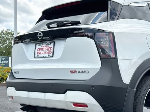 Certified 2025 Nissan Kicks SR AWD/4WD image 6