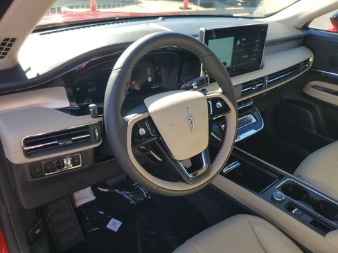 New 2026 Lincoln Corsair Premiere image 13