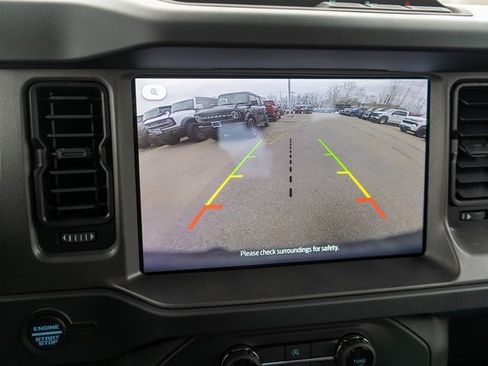 New 2025 Ford Bronco Base image 16