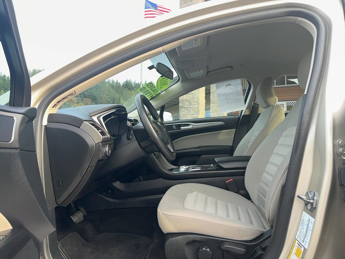 Used 2018 Ford Fusion S FWD image 14