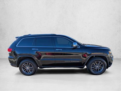 Used 2017 Jeep Grand Cherokee Limited image 4