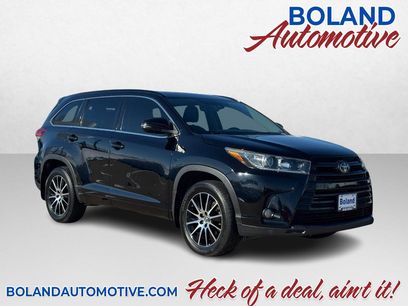Used 2018 Toyota Highlander SE