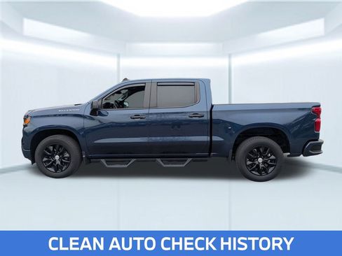 Used 2023 Chevrolet Silverado 1500 Custom image 2