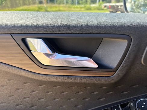 Used 2020 Ford Escape Titanium AWD/4WD image 11