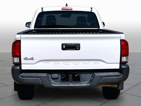 Used 2019 Toyota Tacoma SR AWD/4WD image 5