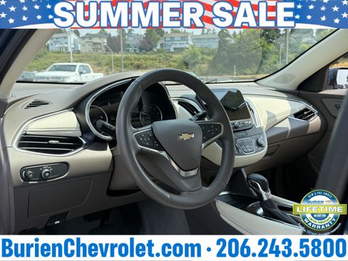 Used 2024 Chevrolet Malibu LT FWD image 11