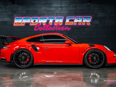 Used 2016 Porsche 911 GT3 RS image 9