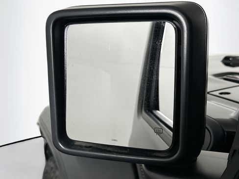 Used 2023 Jeep Wrangler Unlimited w/ Cold Weather Group AWD/4WD image 16