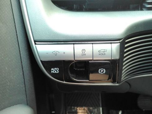 Used 2024 Hyundai Ioniq 5 SEL RWD image 35