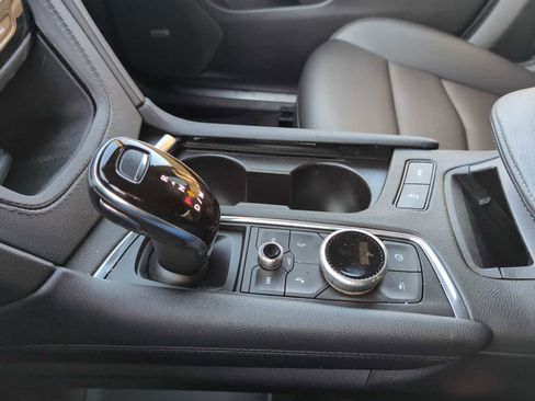 Used 2024 Cadillac XT5 Luxury image 15