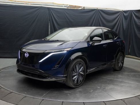 Used 2023 Nissan Ariya AWD image 5