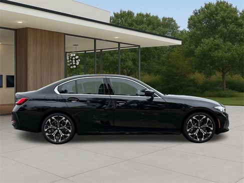 New 2026 BMW 330i Sedan w/ Premium Package image 5