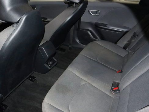 Used 2025 Kia K4 LXS image 19