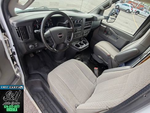 Used 2021 GMC Savana 4500 w/ Power Convenience Package RWD image 4