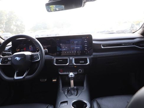 Used 2025 Ford Mustang GT Premium RWD image 14