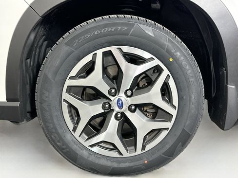 Used 2023 Subaru Forester Premium AWD/4WD image 11