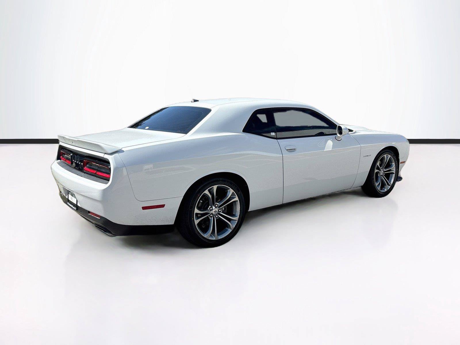 Used 2020 Dodge Challenger R/T RWD image 7