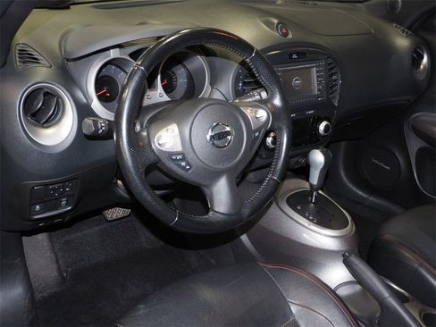 Used 2014 Nissan Juke SL image 5