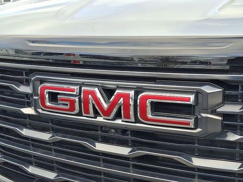 Certified 2024 GMC Acadia AT4 w/ Luxury Package image 31