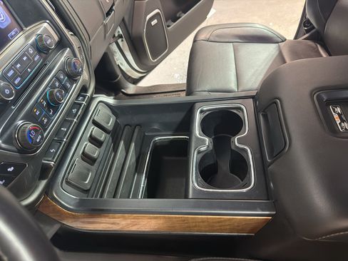Used 2017 Chevrolet Silverado 1500 LTZ w/ Sport Package AWD/4WD image 20