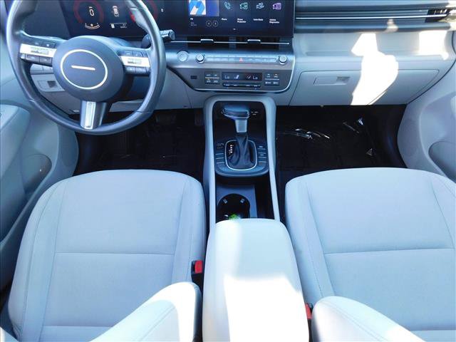Used 2025 Hyundai Kona SEL FWD image 23