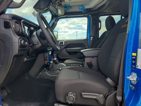 New 2026 Jeep Gladiator Mojave AWD/4WD image 11