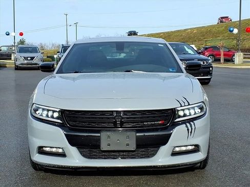 Used 2022 Dodge Charger SXT w/ Blacktop Package image 11