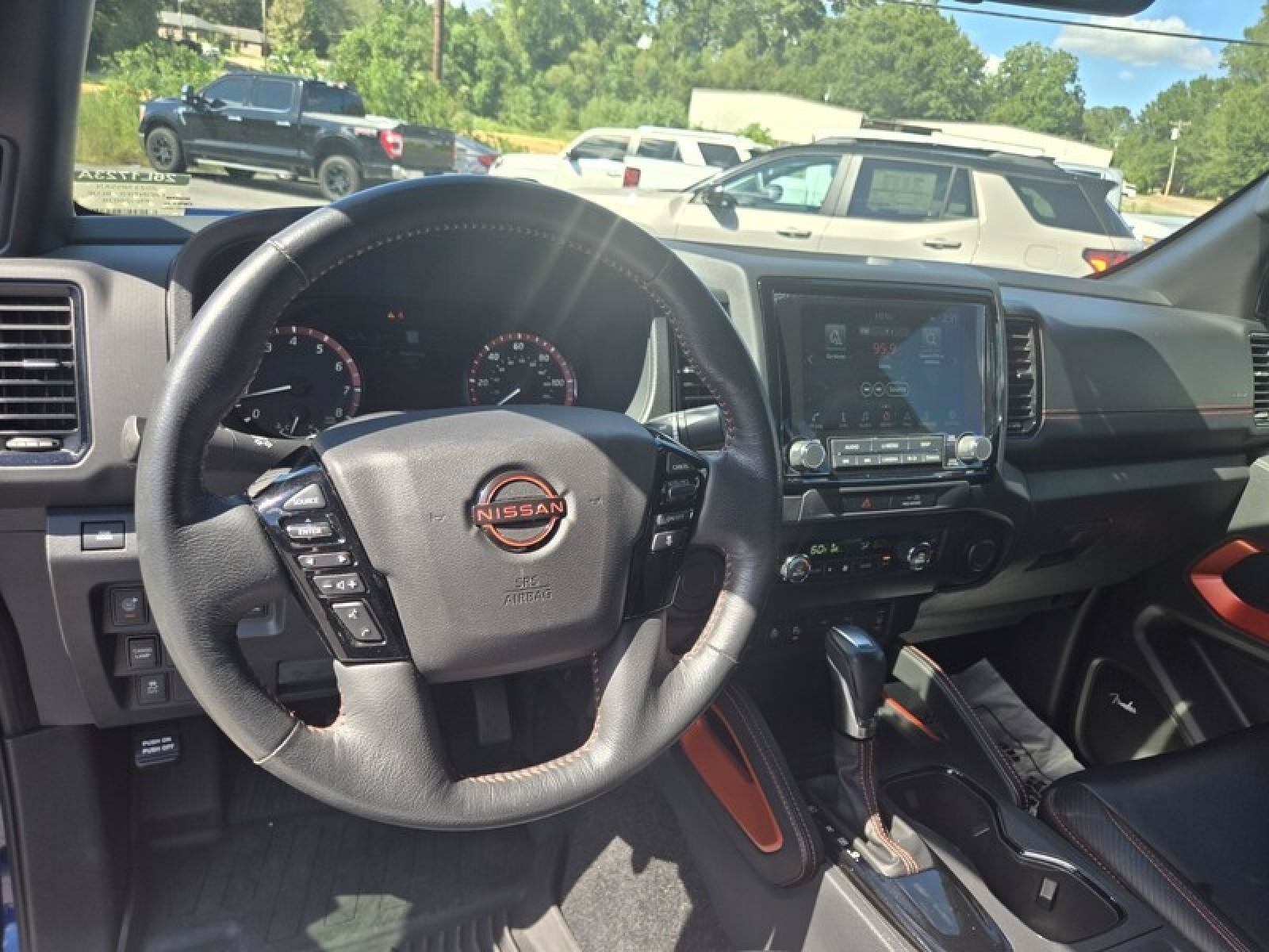 Used 2023 Nissan Frontier Pro-X w/ Pro-X Premium Package RWD image 8