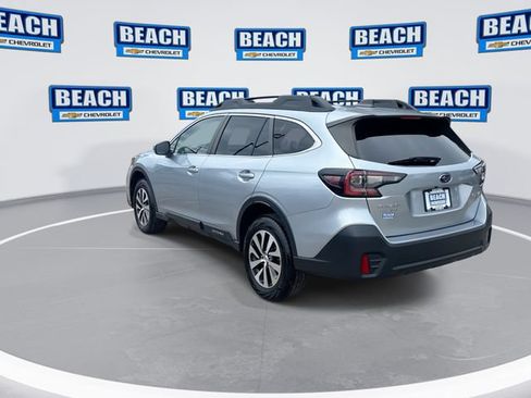 Used 2021 Subaru Outback Premium AWD/4WD image 6
